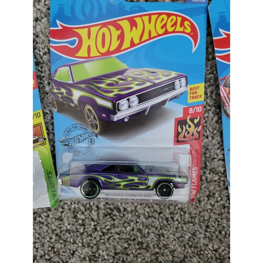 Set of 6 Hot Wheels Assorted Vehicles, Hot Wheels 6-Car Lot Mix